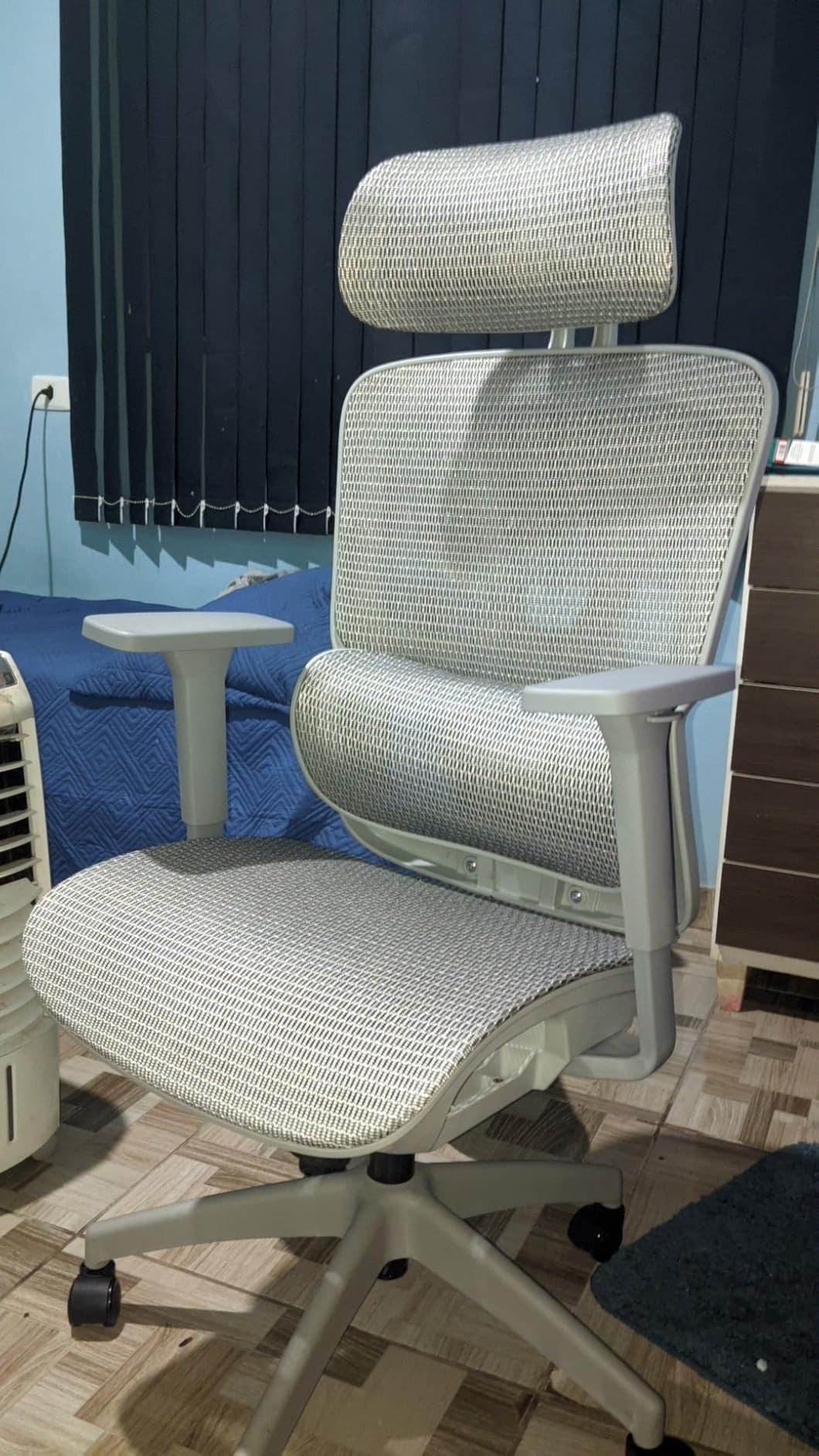Cadeira ergonômica Python Fly em home office